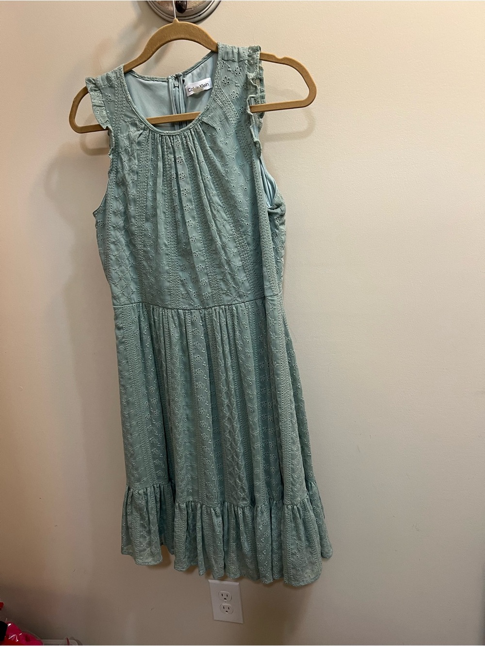 Calvin Klein Size 8 Sage Green Eyelet features Ruffles sleeve & hem Flowy Dress